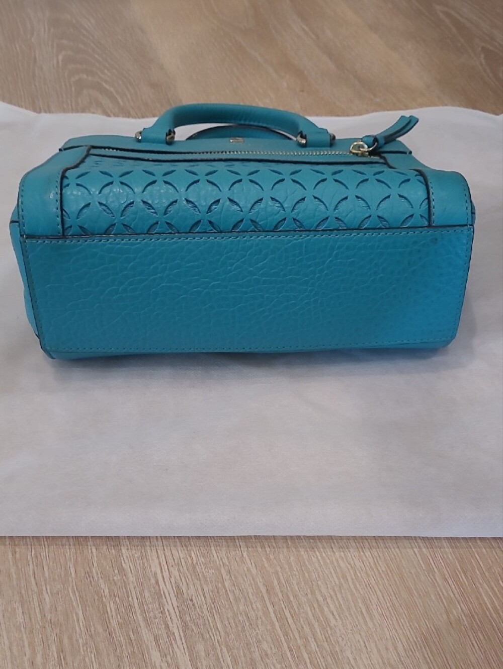 kate spade Perri Lane Romy Bag- Freemont Turquoise- laser-cut front - Picture 5 of 7